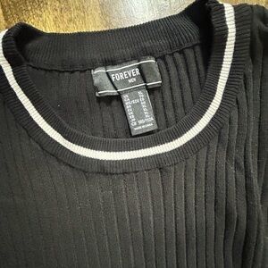 Forever 21 Men's Black Ribbed Crewneck Sweater